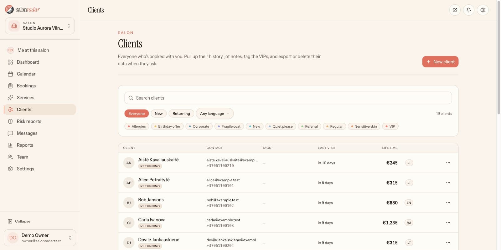 SalonRadar clients table with customer profiles, contact details, visit history and lifetime value